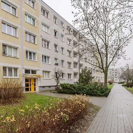 Apartment Osiedle Piastowskie Comfort By Bookinghost Poznan